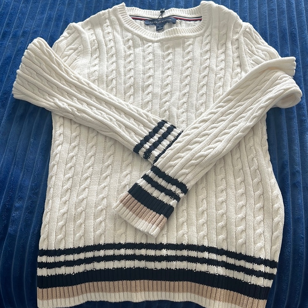 nwt tommy hilfiger cable knit sweater